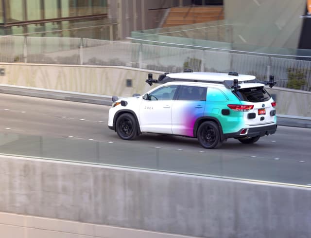 Zoox Mulai Peta di Dallas dan Phoenix untuk Robotaxi Masa Depan!